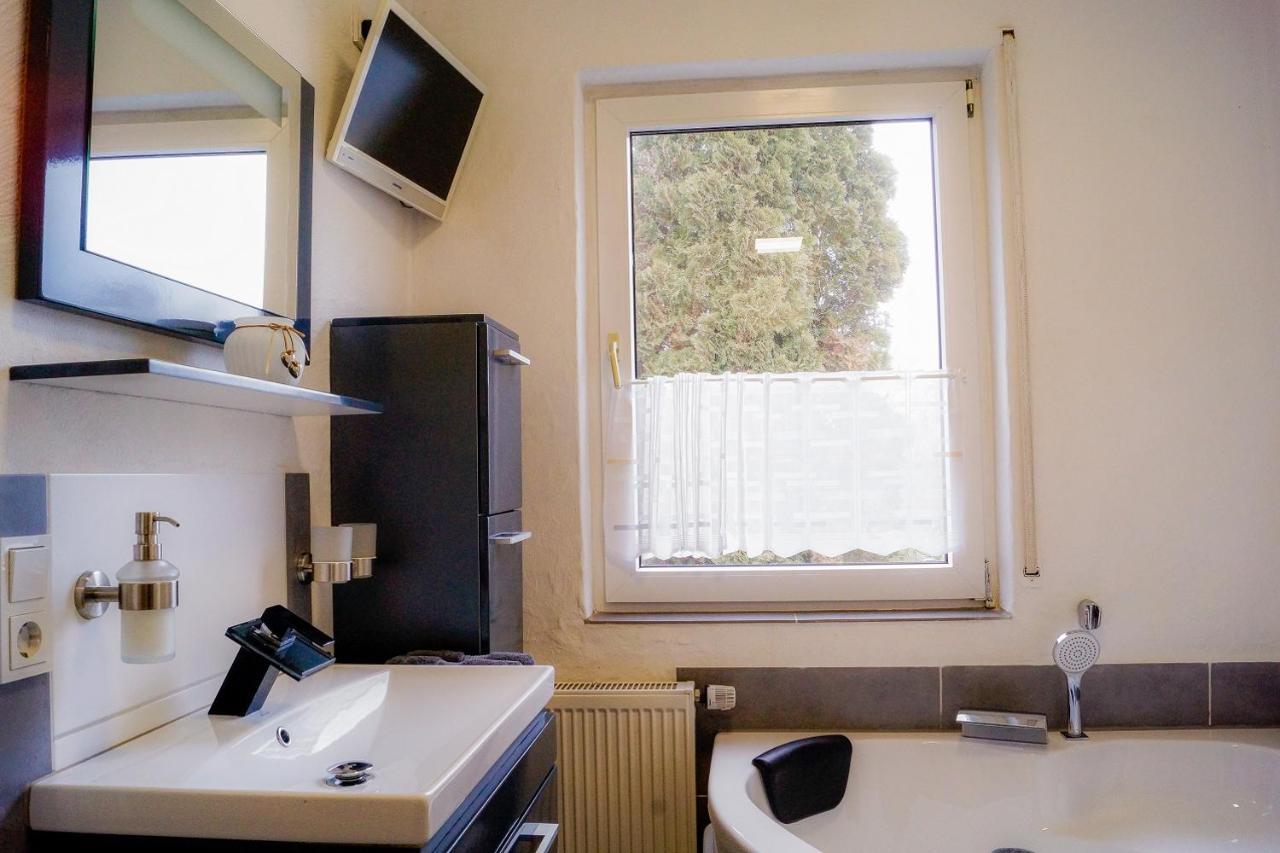 Schoene Wohnung Kleiner Onkel Auf Idyllischem Reiterhof Nahe Burg Eltz Münstermaifeld Eksteriør billede