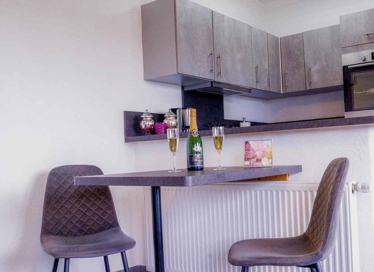 Schoene Wohnung Kleiner Onkel Auf Idyllischem Reiterhof Nahe Burg Eltz Münstermaifeld Eksteriør billede